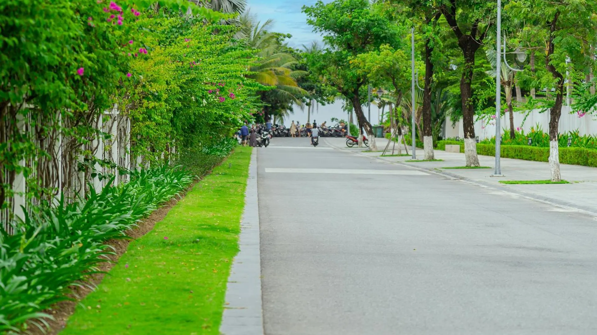 Seacolor Beachstay Danang Hotel By Haviland Đà Nẵng
