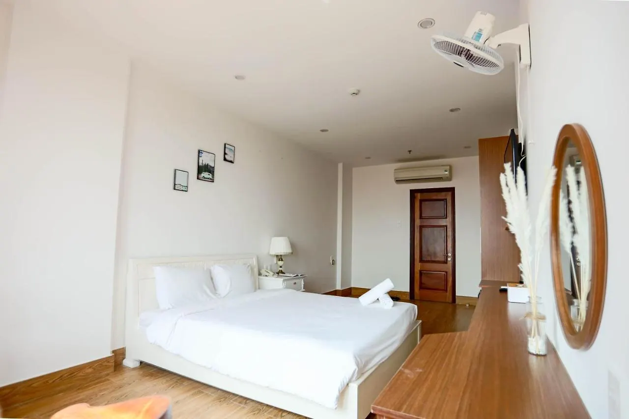 Seacolor Beachstay Danang Hotel By Haviland 3*, Da Nang